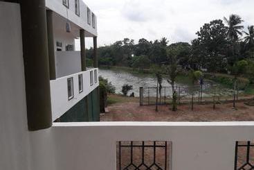 فندق Kanora Lake Resort