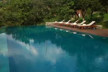 Hotelli Sennya Resorts