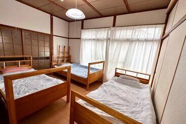 פנסיון Guest House Island