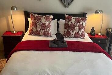 بنسيون Sanyati Guesthouse