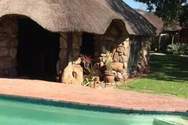 ペンション Sanyati Guesthouse