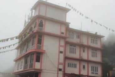 Pensjonat Vamoose Sonam Guest House Tawang