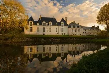 Aamiaismajoitus (B&B) Château Des Grotteaux