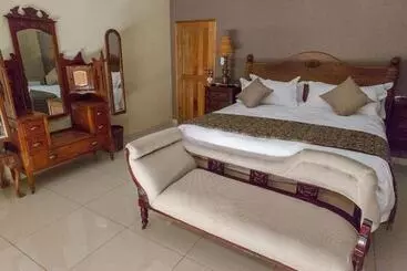 Pension Kareespruit Game Ranch & Guest House