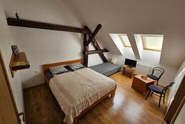 ペンション Penzion Podzámčí