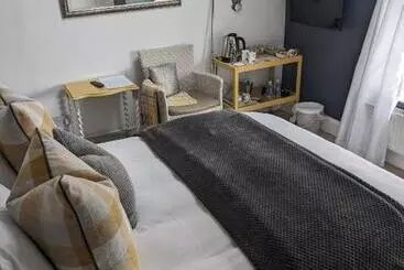 The Bridges B&b