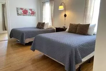 Retkeilymaja The Whitetail And Suites