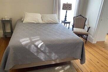 Общежитие The Whitetail And Suites