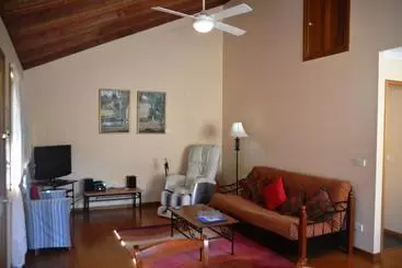 Bed and Breakfast Avoca Cottages Victoria