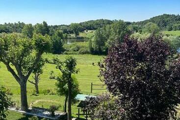 住宿加早餐  Holiday Home Sovenigo