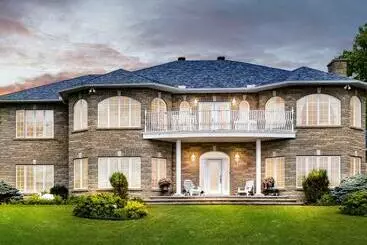 Lomakeskus Greystone On Golden Lake