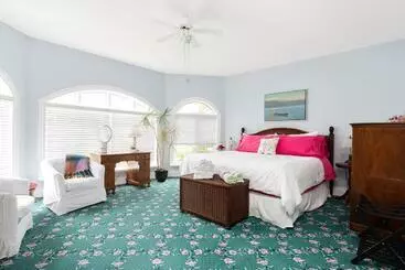 Resort Greystone On Golden Lake