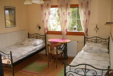 Pensjonat Bundi Vendégház