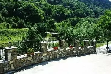 Majatalo Guest House Ivan