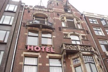 בית מלון כפרי Manofa