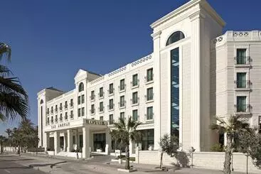 Las Arenas Balneario Resort