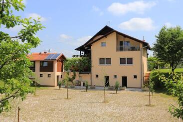 Pensió Rooms With A Parking Space Slunj, Plitvice   17502
