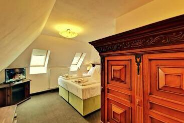 بنسيون Casa Kuhn