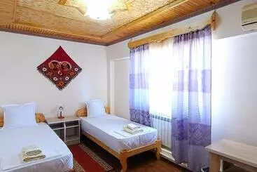 Pensão Xiva Azim Ota