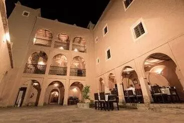 ペンション Kasbah Imdoukal