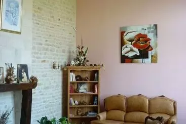 Nocleg ze śniadaniem Le Logis De Faugerit