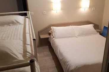 Отель Hôtel Le Relais De Jarnac Champagne