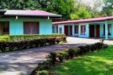 ホテル Hospedaje Altamira