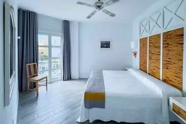 Apartamentos Parque Del Sol