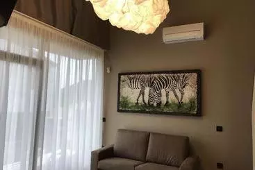 Majatalo Cabañas La Senda De Los Elefantes