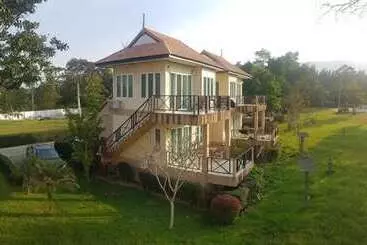 Phutarafah Resort