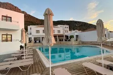 Hotel Amazones Village Suites