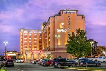 酒店 Comfort Inn & Suites Logan International Airport