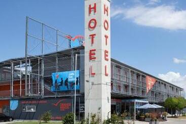 فندق Orange Wings Wiener Neustadt