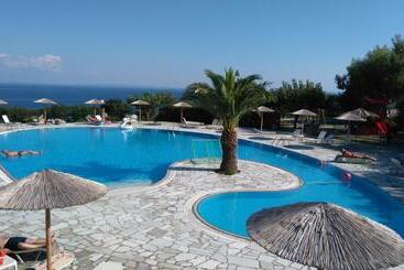 Porto Skala Hotel Village