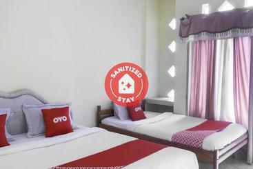 בית מלון כפרי Oyo 2901 Kings Guest House