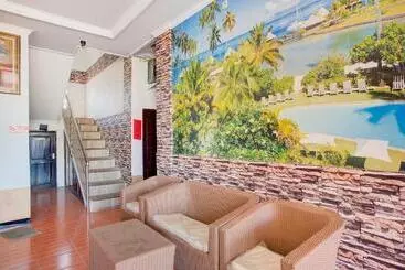ホテル Oyo 2965 Silvia Homestay