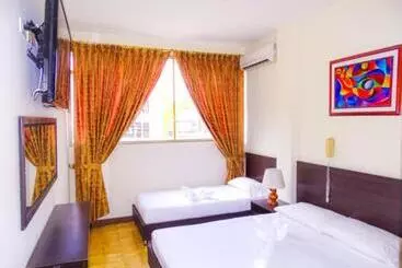 Hotelli San Nicolás Plaza