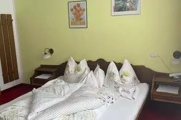 Pensão Gästehaus Eberl Rita