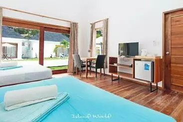 استراحتگاه Island World Panglao
