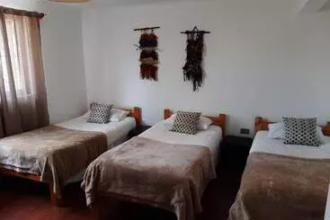 تختخواب و صبحانه Calfu Lodge