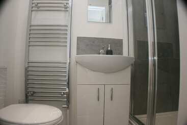 مبيت وإفطار En Suite Rooms At The Rose And Thistle