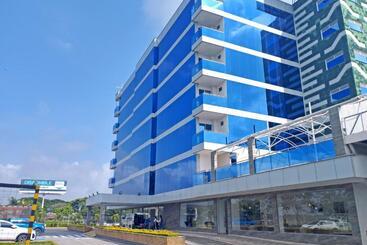 Hotel Royal Elim International