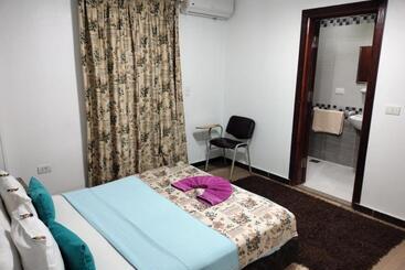 هتل Tulip 6 Of October