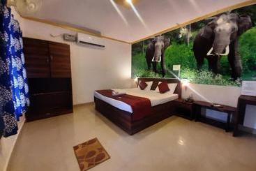 Bandipur Resort Khan's Gufa