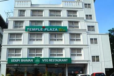 בית מלון כפרי Temple Plaza Kochi