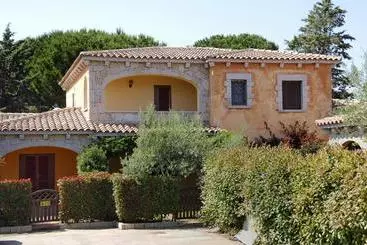 Huoneistohotelli Il Faro San Teodoro