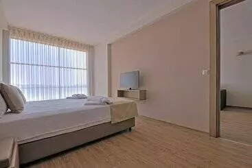 فندق Delmar Suites & Residence