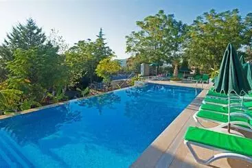 Perdikia Hill Hotel And Villas