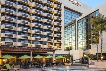 בית מלון כפרי Doubletree By Hilton San Jose