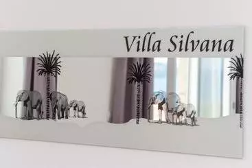 Hotelli Apartments Villa Silvana